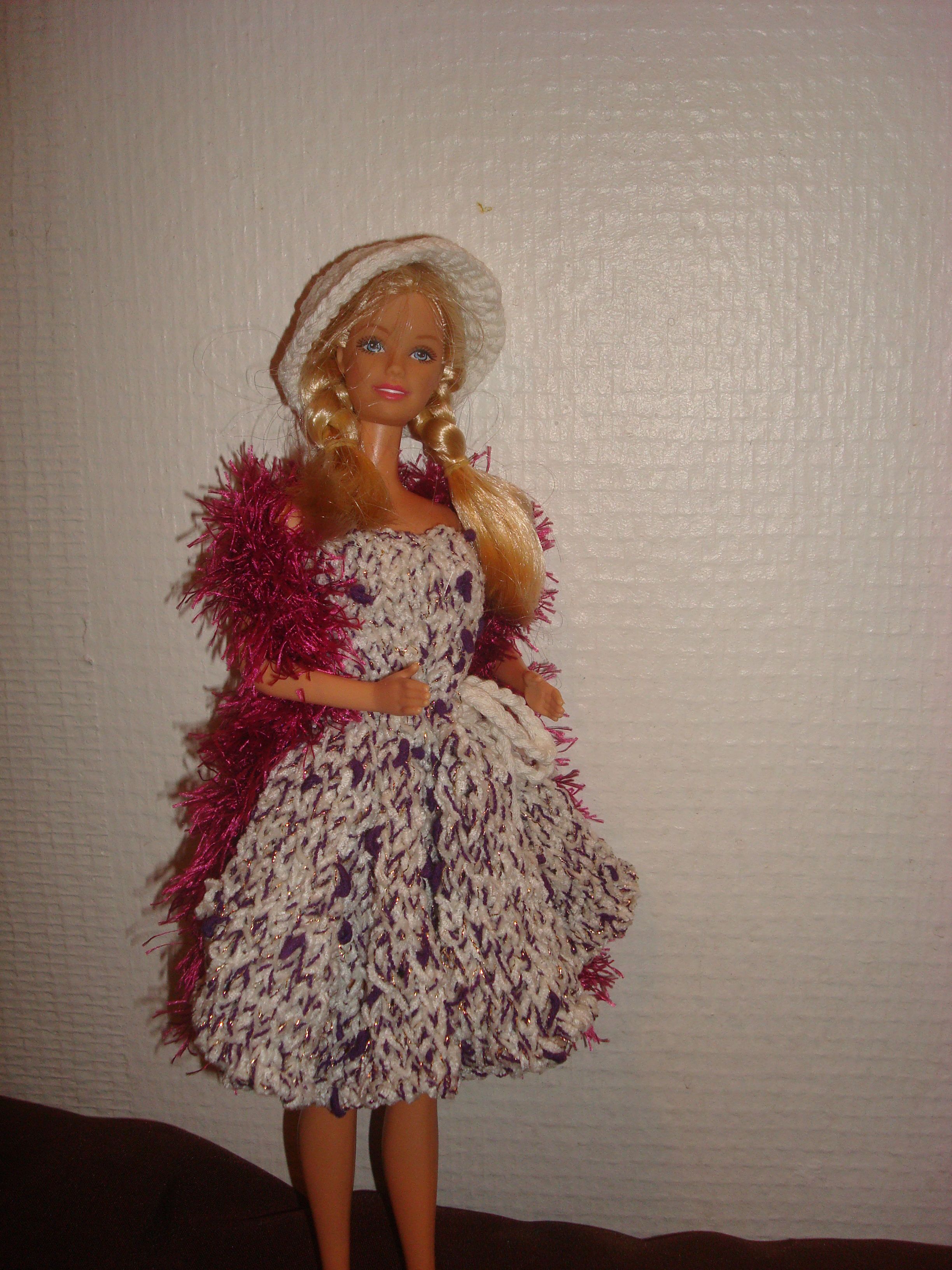 vetements barbie - Page 4